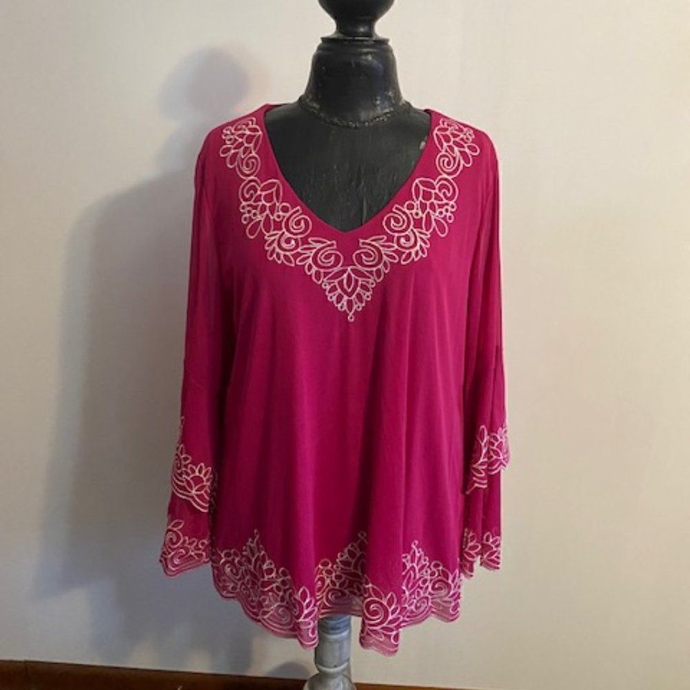 Alfani Pink/White embroidered Spiral sleeves tunic, size 1X